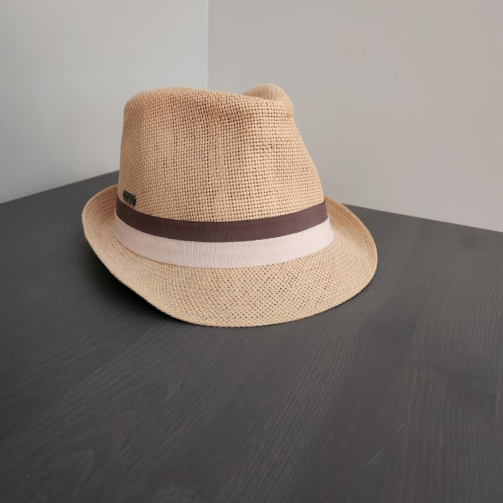 Sunhat - Picture 2 of 4